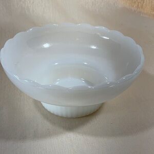 Milk Glass Footed Scalloped and Ribbed Bowl